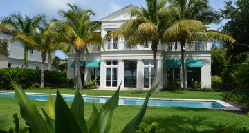 WELCOME TO PARADISE: Nassau’s Beach House Villas